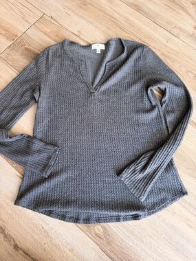 Anthropologie Gray Long-Sleeve Textured V-Neck Sweater